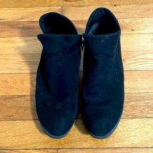 Gently used, black ankle booties. Size 8.